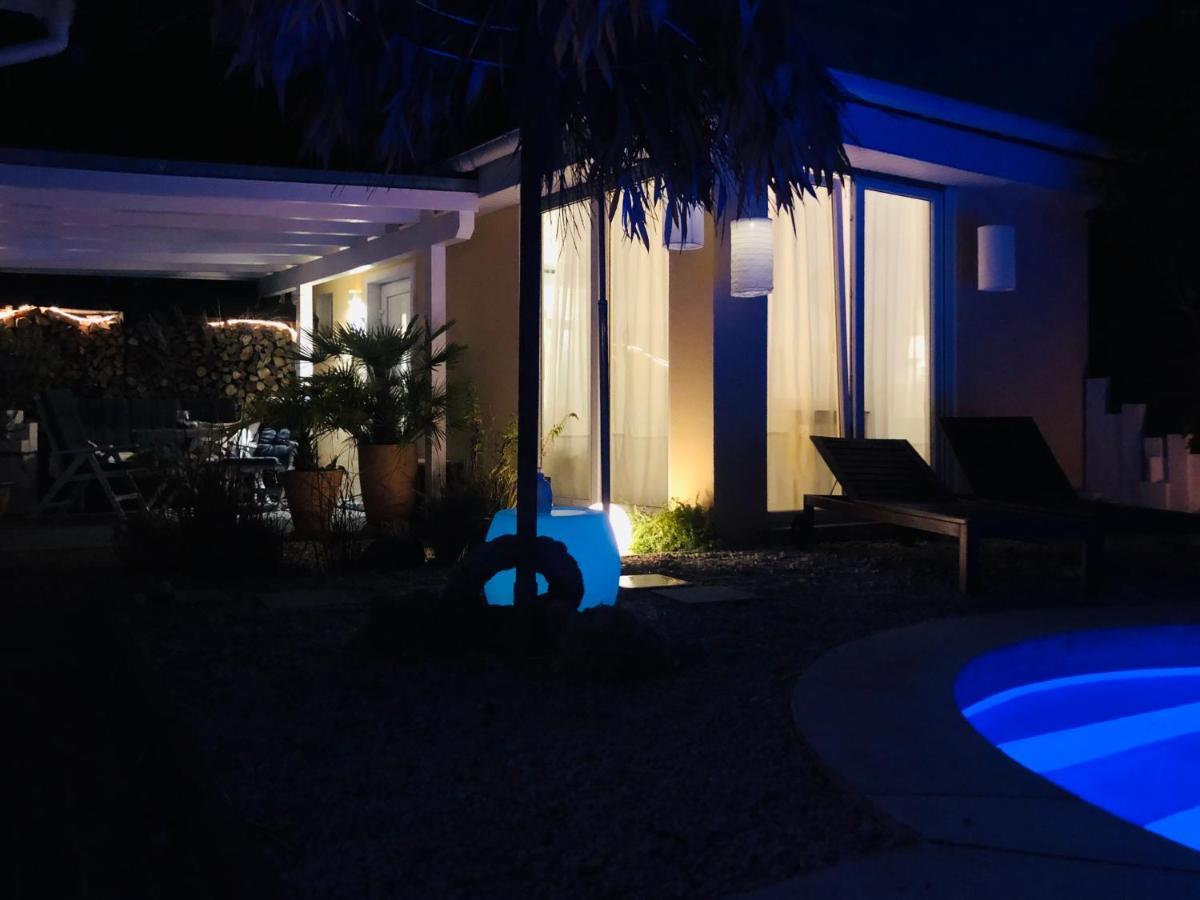 Apartment Tinyhouse Mit Pool, Outdoor Whirlpool Und Garten Petershagen-Eggersdorf Exterior foto